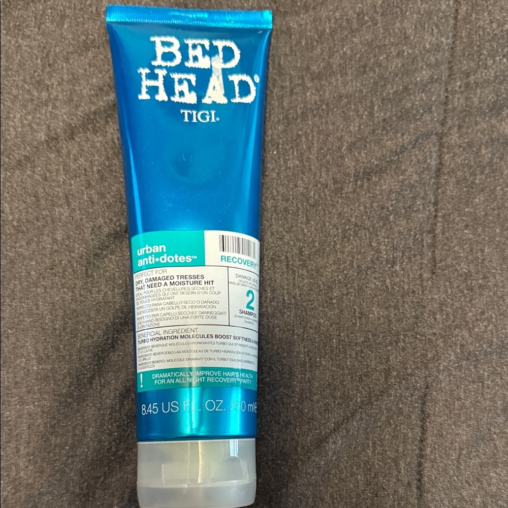 TIGI Bed Head Urban Antidotes Recovery Shampoo - Vibrant Blue